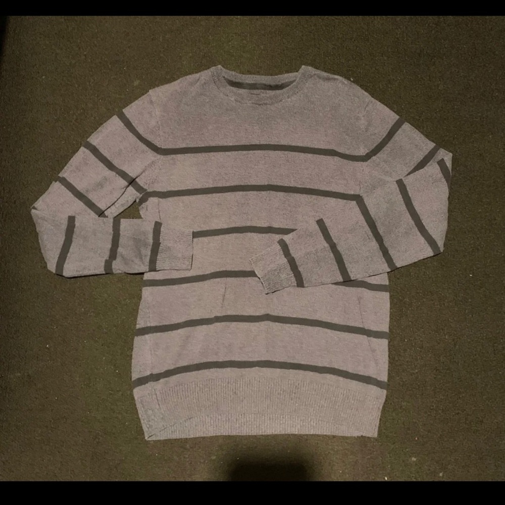 Men’s pullover sweater